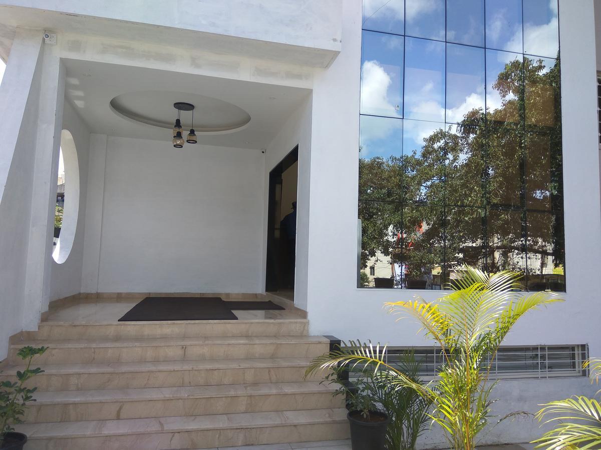 Manasi Inn Satara Εξωτερικό φωτογραφία